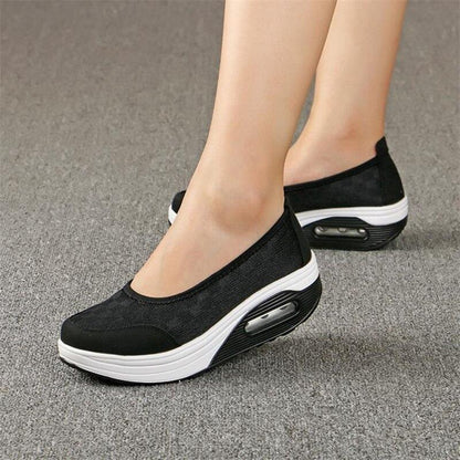 Helena™ - Platform Trainers